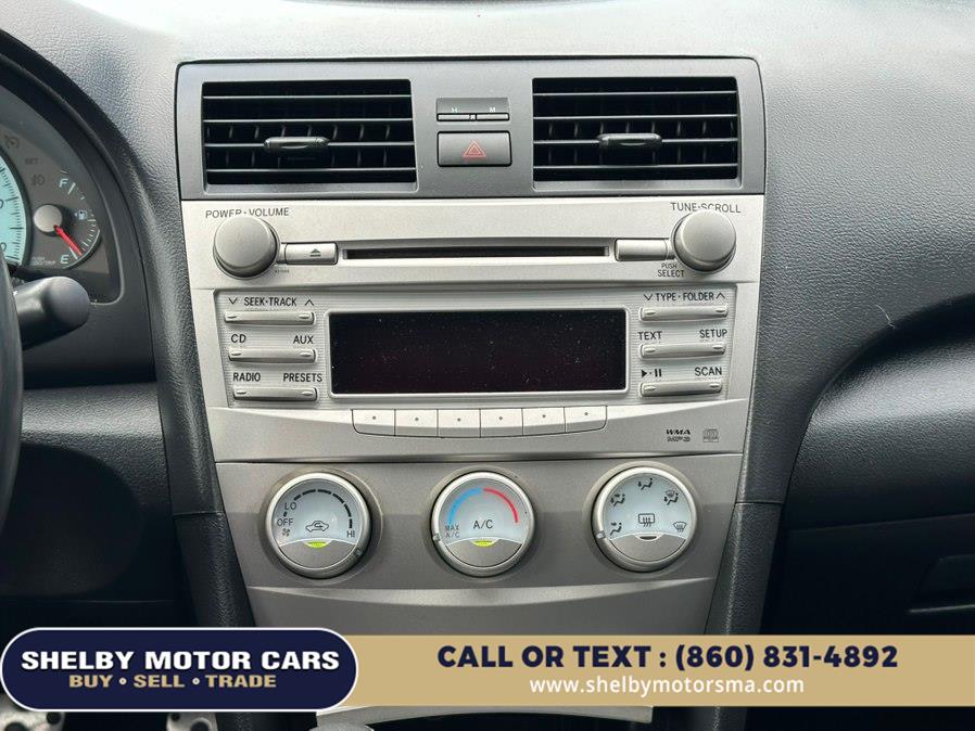 2011 Toyota Camry SE - Photo 13