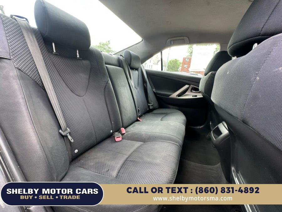 2011 Toyota Camry SE - Photo 12