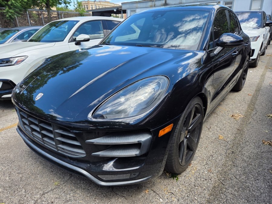 Used 2016 Porsche Macan in Long Island City, New York | Luxury Of Queens. Long Island City, New York