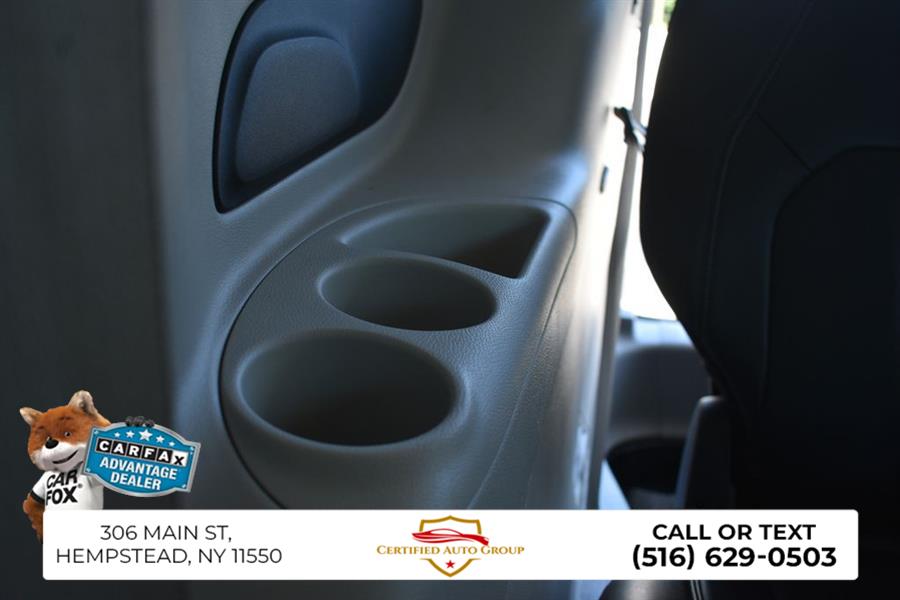 2024 Chrysler Pacifica Touring L - Photo 29