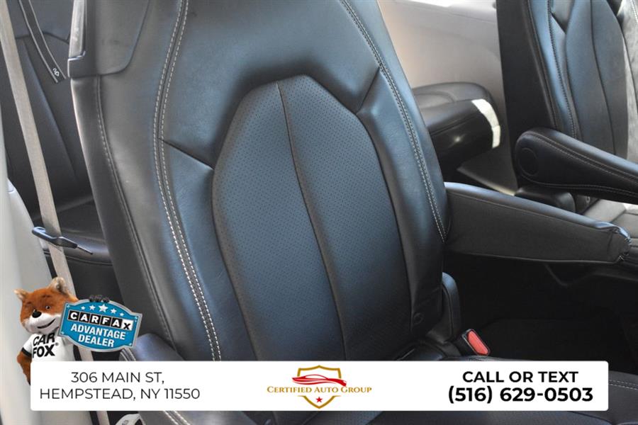 2024 Chrysler Pacifica Touring L - Photo 23