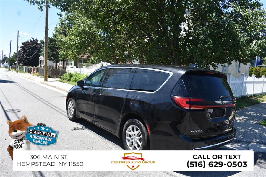 2024 Chrysler Pacifica Touring L - Photo 6