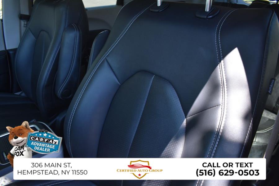 2024 Chrysler Pacifica Touring L - Photo 8
