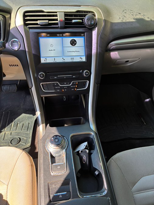 2017 Ford Fusion SE - Photo 8