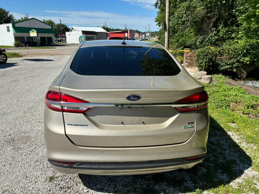 2017 Ford Fusion SE - Photo 14