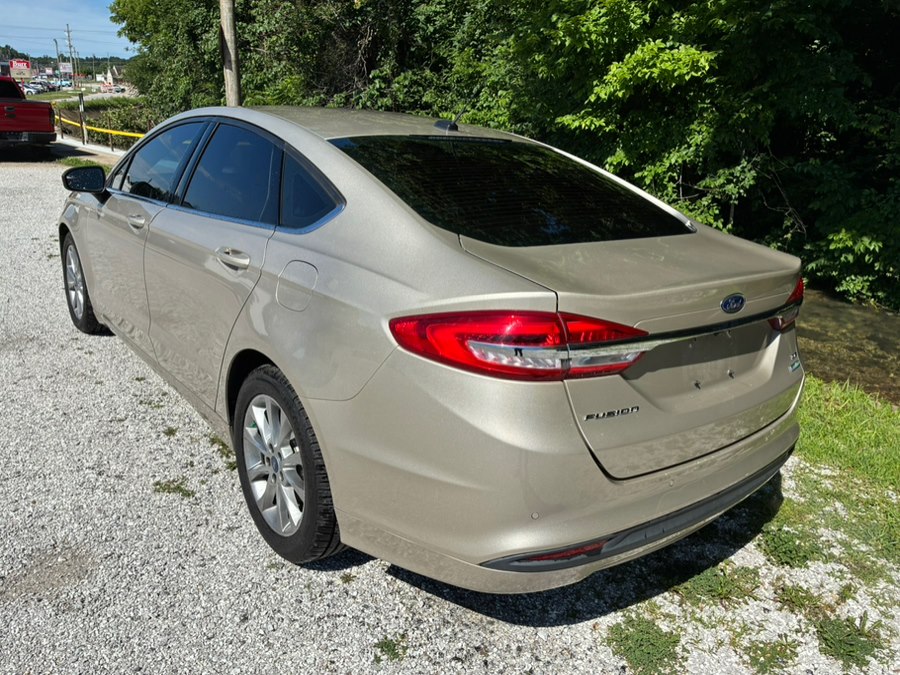 2017 Ford Fusion SE - Photo 13