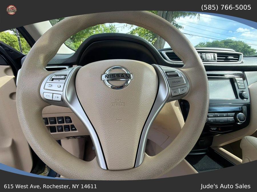 Nissan Rogue photo 14