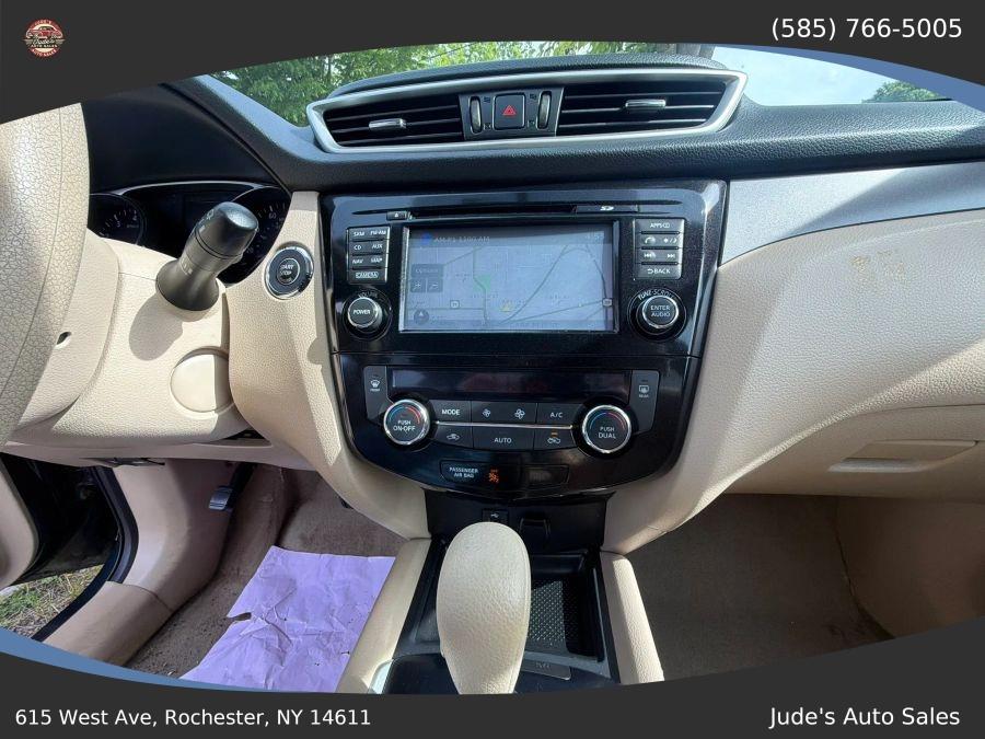 Nissan Rogue photo 17