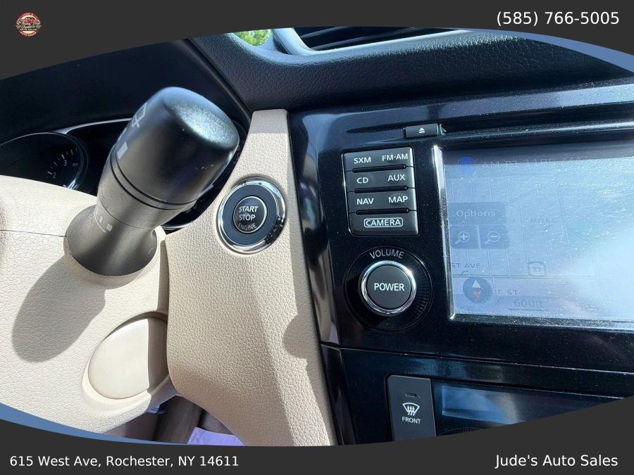 Nissan Rogue photo 19