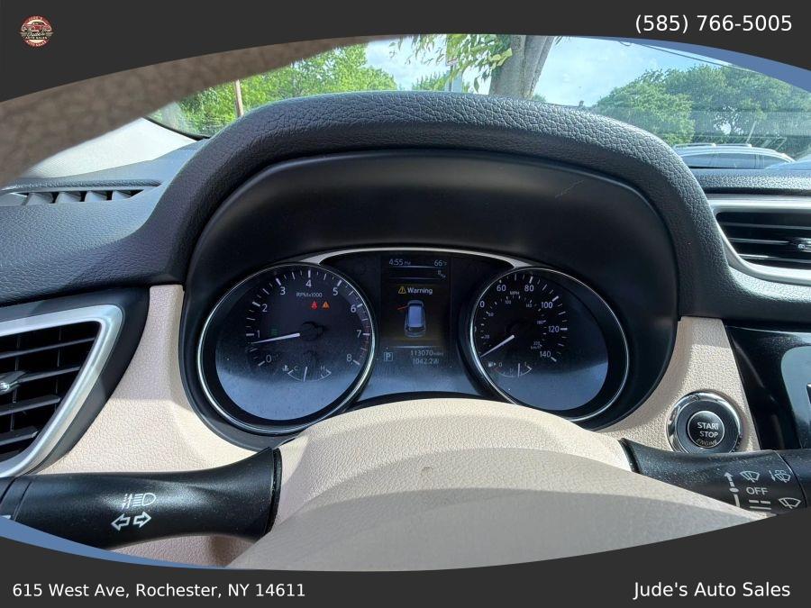 Nissan Rogue photo 20