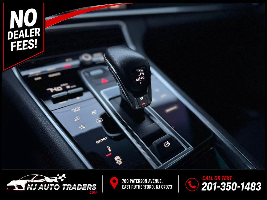 2018 Porsche Panamera 4 - Photo 22