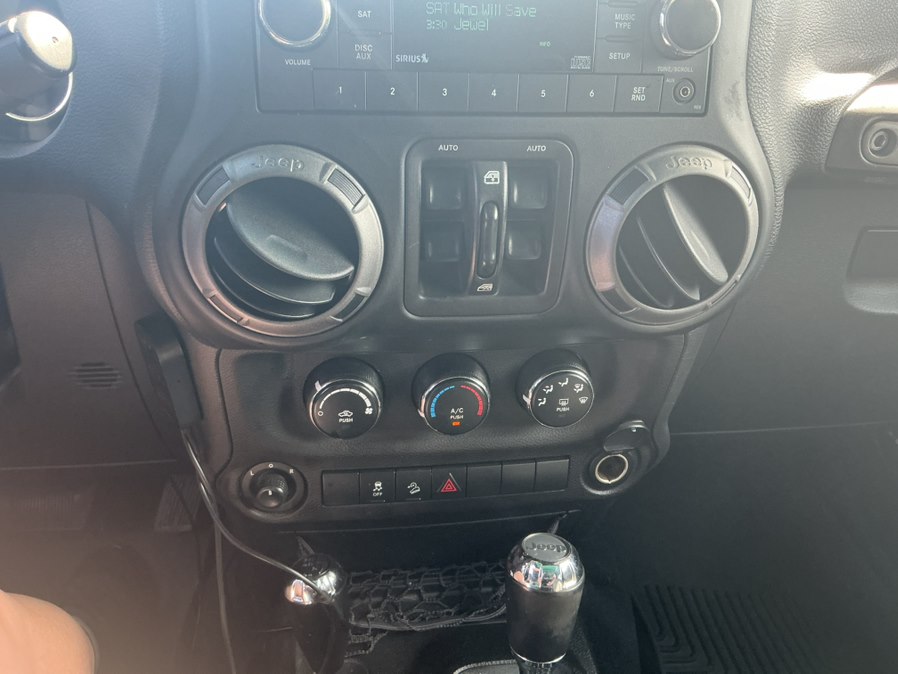 2017 Jeep Wrangler Unlimited Sport S - Photo 19