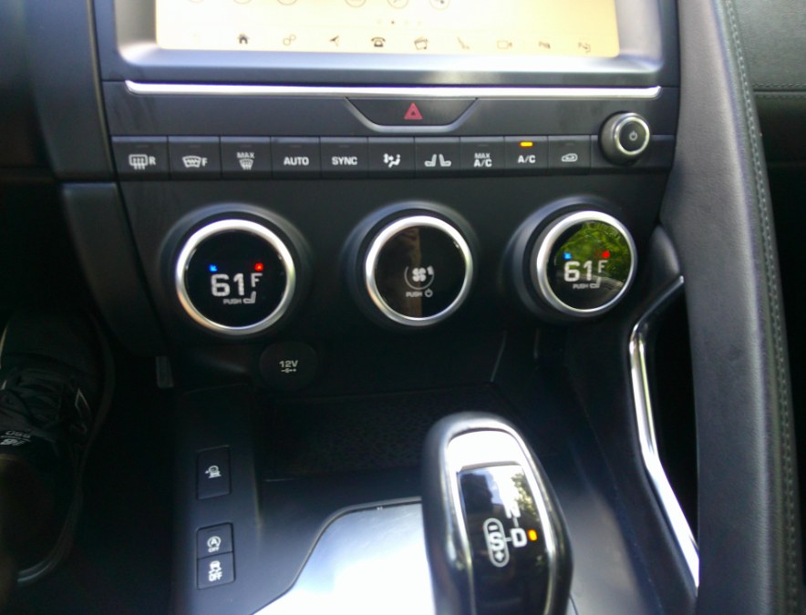 2018 Jaguar E-Pace SE - Photo 42