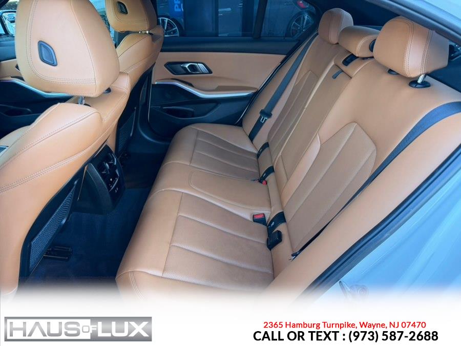 2022 BMW 3 Series 330i - Photo 8