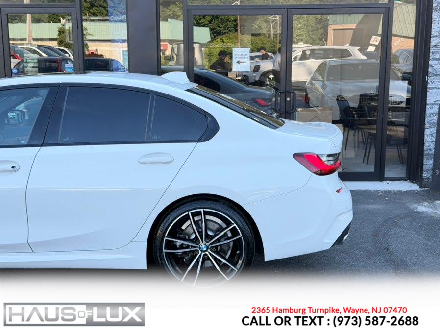 2022 BMW 3 Series 330i - Photo 7