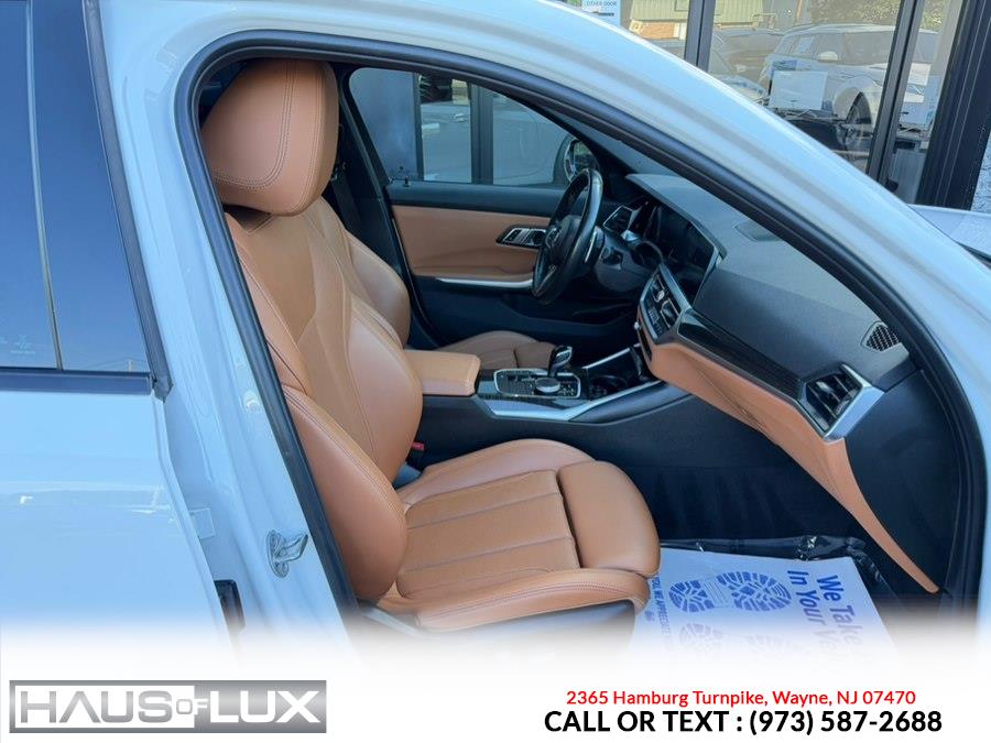 2022 BMW 3 Series 330i - Photo 13