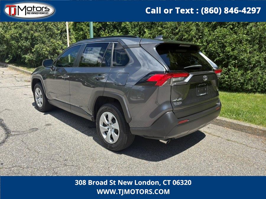 2019 Toyota RAV4 LE - Photo 6