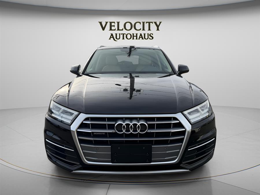 2020 Audi Q5 45 quattro S tronic Premium Plus's photo