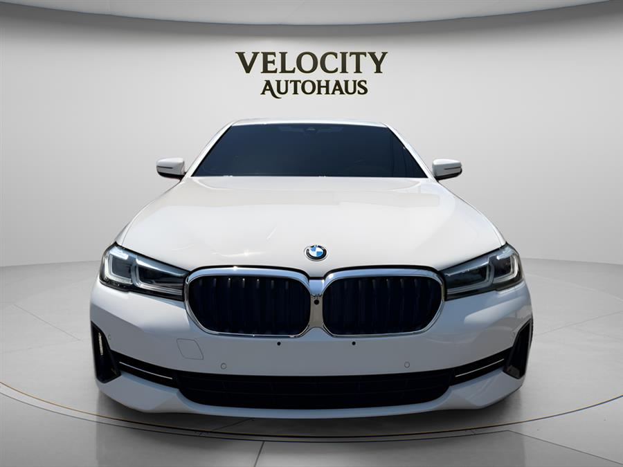 2021 BMW 5 Series 540i xDrive Sedan's photo