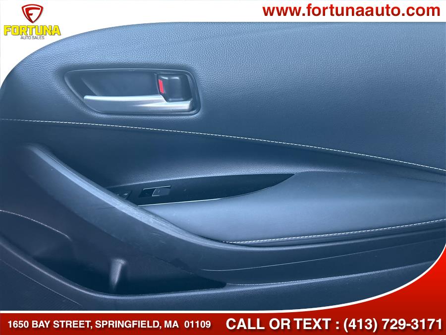 2023 Toyota Corolla Hatchback SE - Photo 18