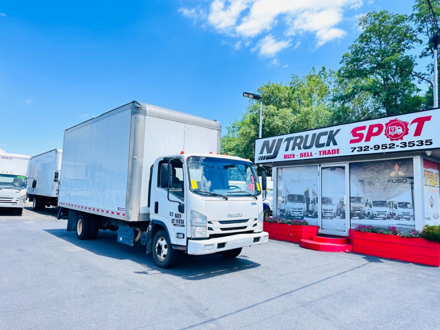 2020 Isuzu NPR-HD's photo
