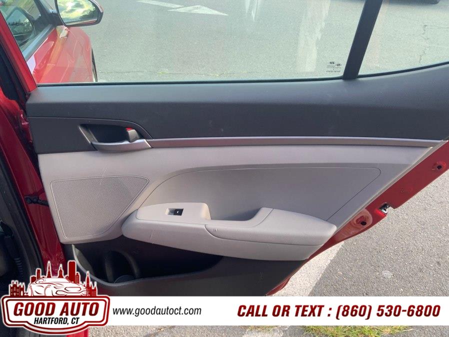 2017 Hyundai Elantra SE - Photo 12