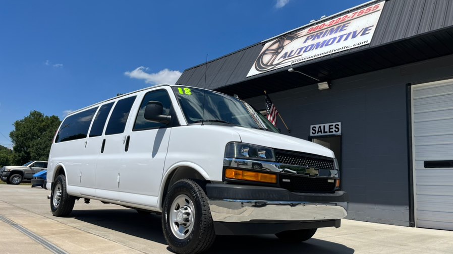 2018 Chevrolet Express 3500 LS Extended's photo