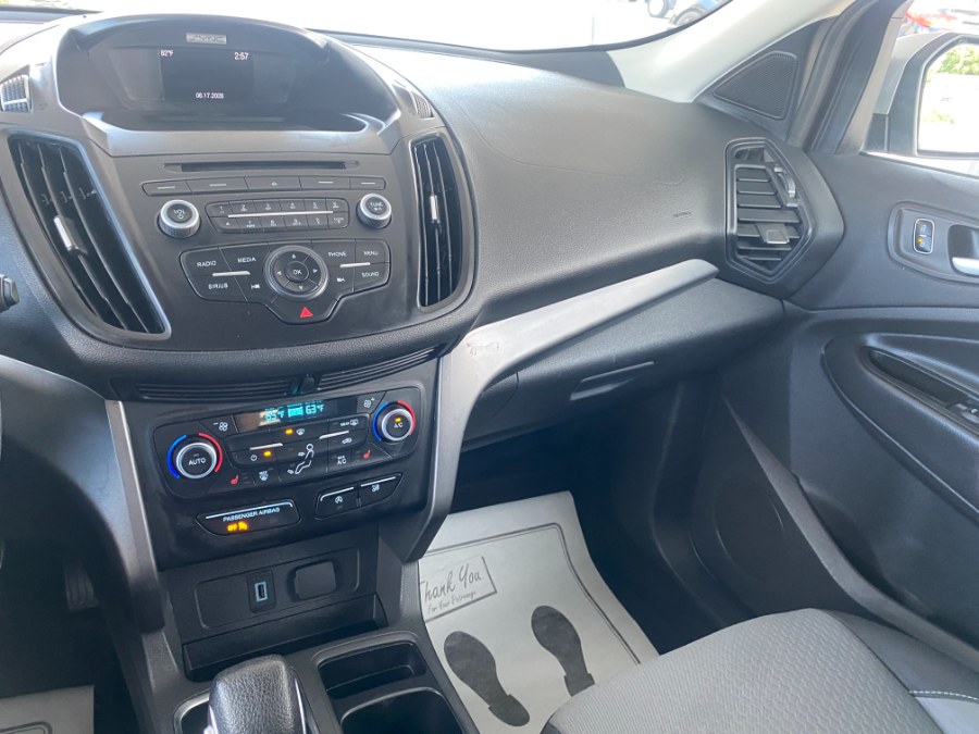 2018 Ford Escape SE - Photo 16