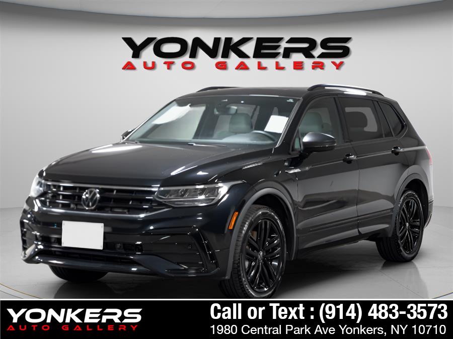 Deep Black Pearl 2022 Volkswagen Tiguan SUV / Crossover All-Wheel Drive 8-Speed Automatic