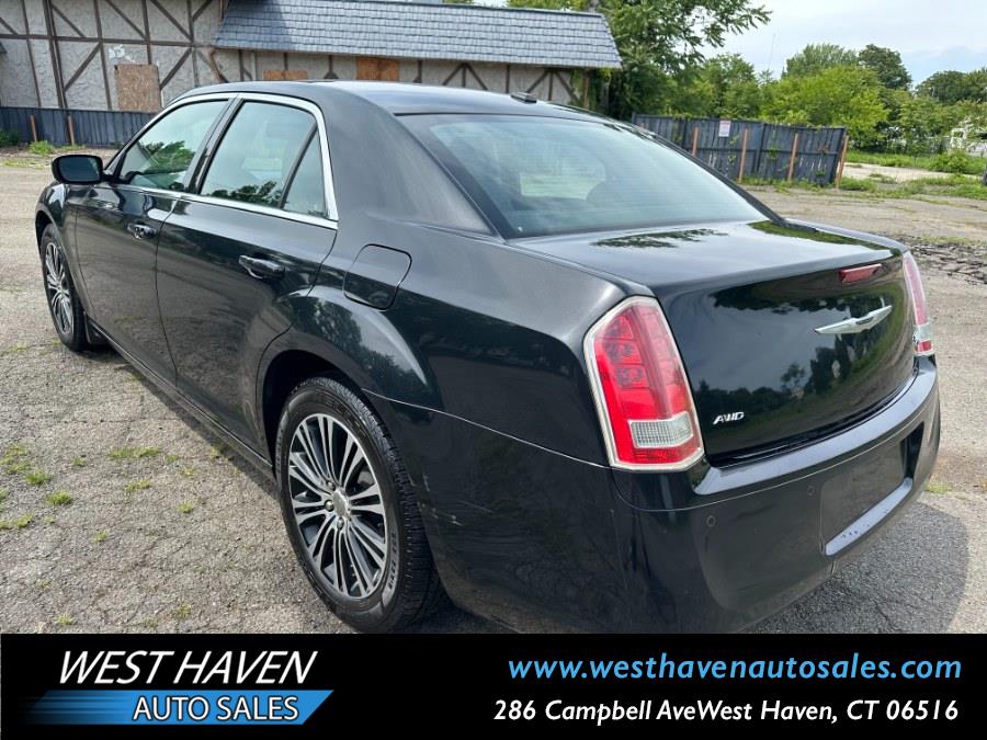 2013 Chrysler 300 S - Photo 17