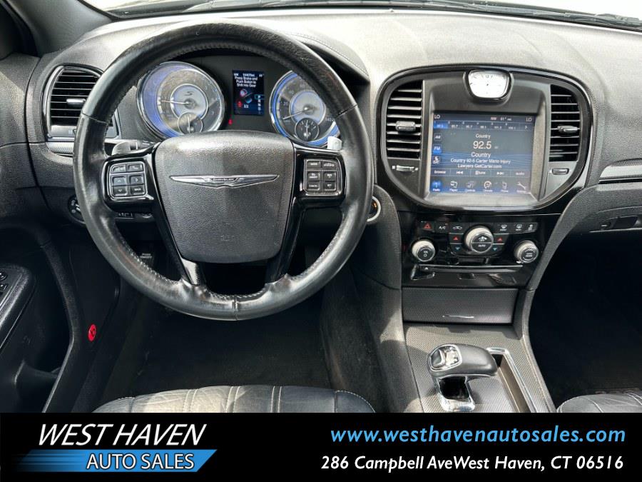2013 Chrysler 300 S - Photo 6