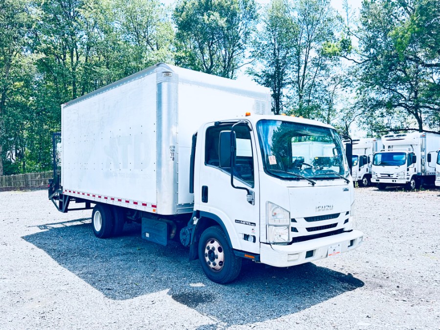 2019 Isuzu NPR-HD's photo