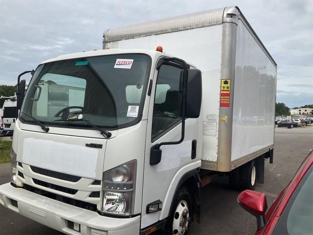 2019 Isuzu NPR-HD's photo