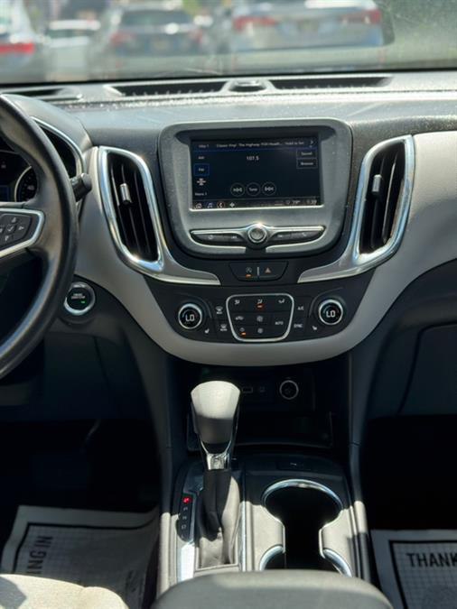 2022 Chevrolet Equinox LT - Photo 14