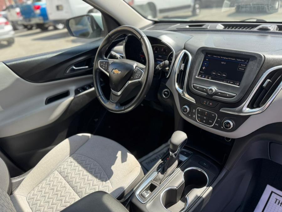 2022 Chevrolet Equinox LT - Photo 13