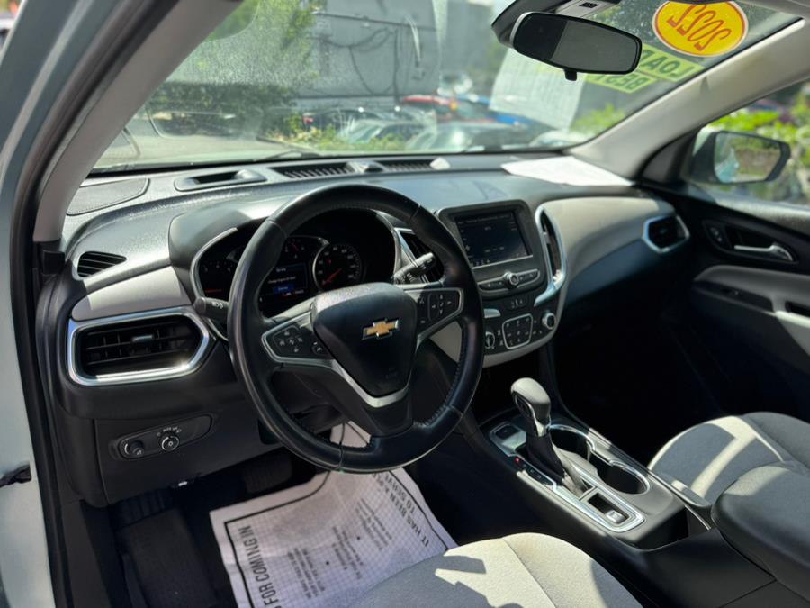 2022 Chevrolet Equinox LT - Photo 18
