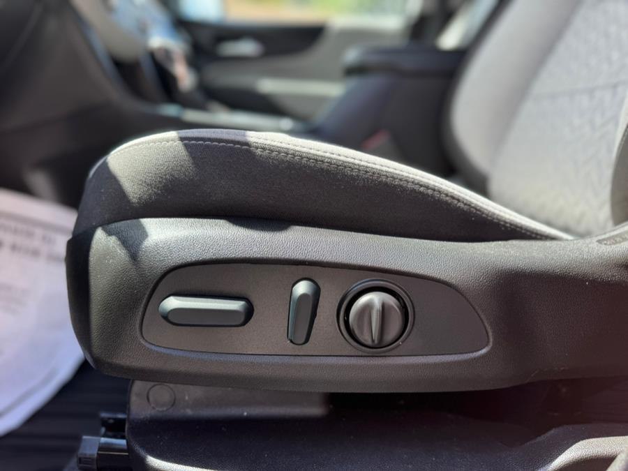 2022 Chevrolet Equinox LT - Photo 19