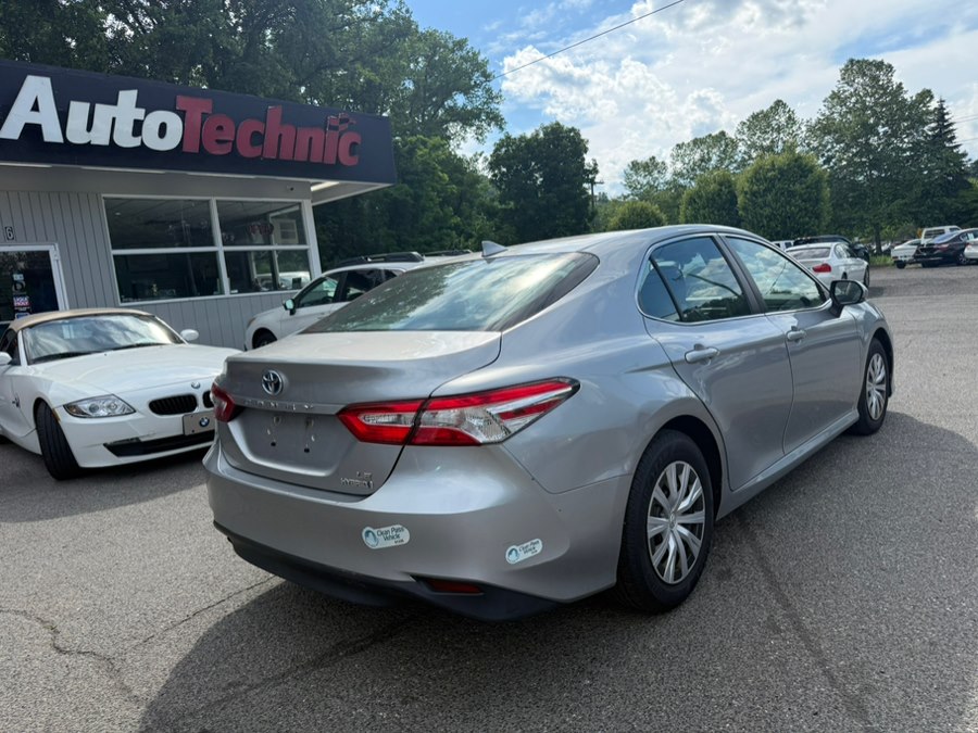 2019 Toyota Camry LE - Photo 7