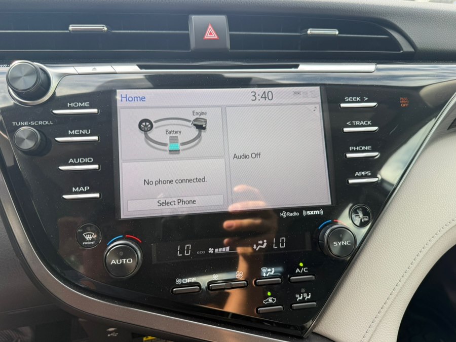 2019 Toyota Camry LE - Photo 12