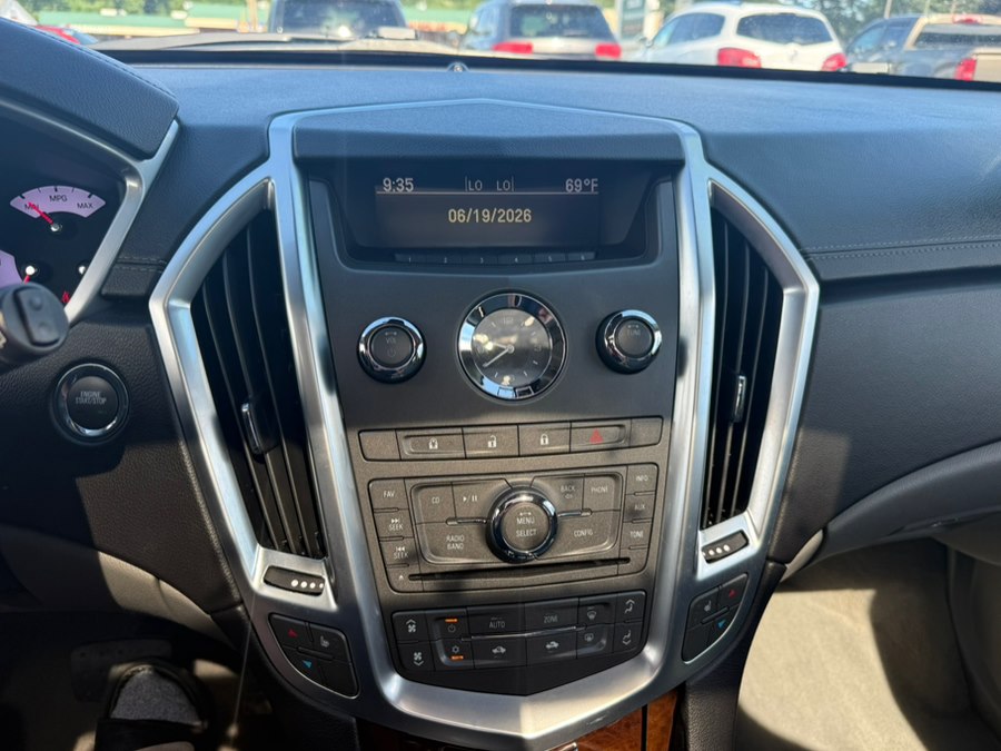 2011 Cadillac SRX Luxury Collection - Photo 11
