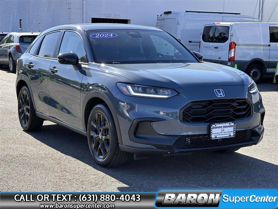 Used 2024 Honda Hr-v in Patchogue, New York | Baron Supercenter. Patchogue, New York