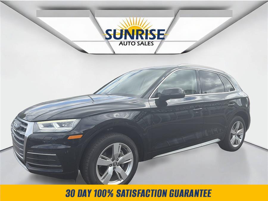 2019 Audi Q5 2.0T quattro S tronic Premium Plus's photo