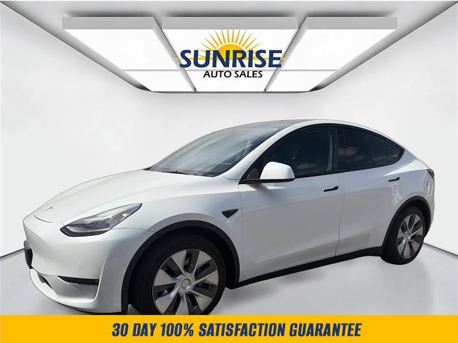 2021 Tesla Model Y Long Range Dual Motor All-Wheel Drive's photo
