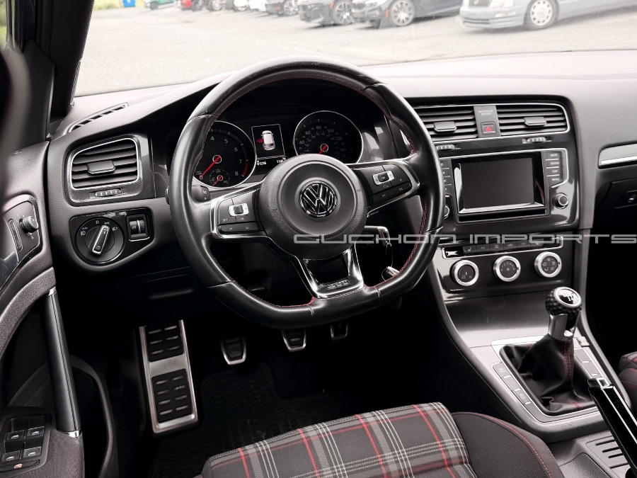 2015 Volkswagen Golf GTI SE - Photo 28