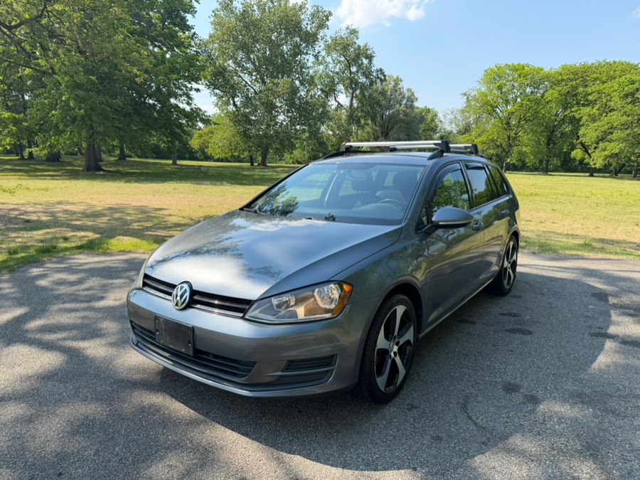 2017 Volkswagen Golf SportWagen