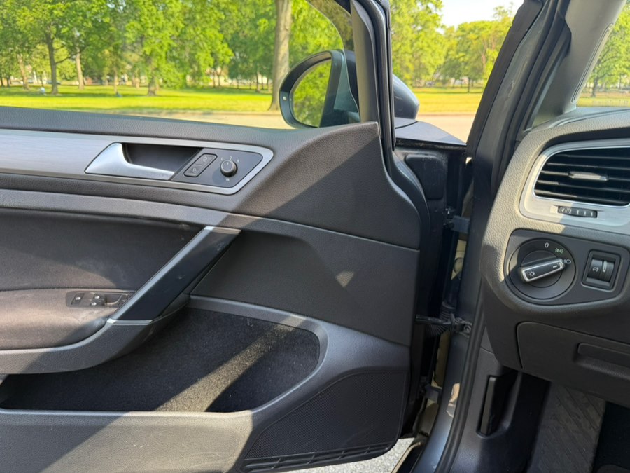 2017 Volkswagen Golf SportWagen S - Photo 16
