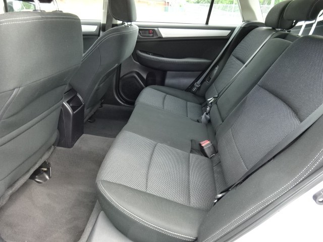 2019 Subaru Outback Base - Photo 17
