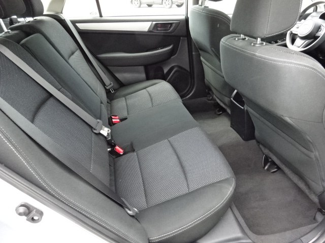 2019 Subaru Outback Base - Photo 18