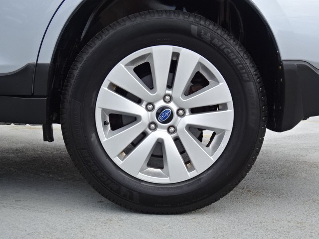 2019 Subaru Outback Base - Photo 12