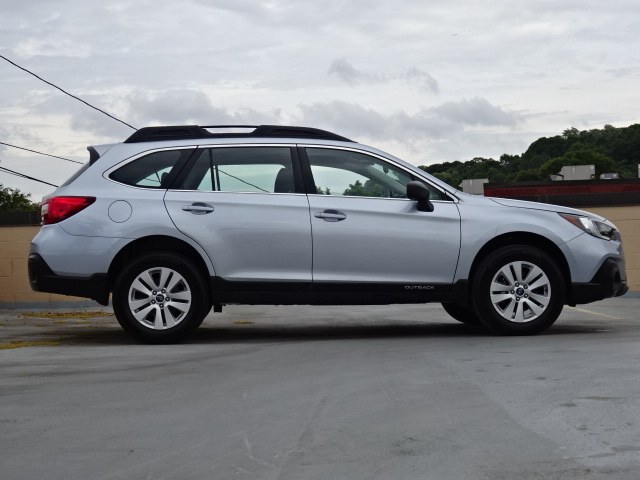 2019 Subaru Outback Base - Photo 7